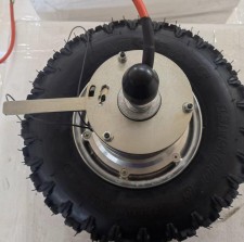 代驾车无齿电机和有齿电机哪个好(代驾车无齿电机和有齿电机哪个好?)